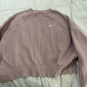 Nike mauve/pink cropped crew